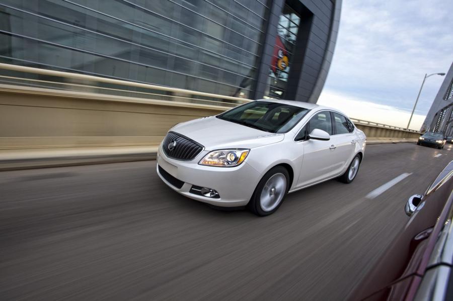  Buick Verano Turbo 2015 года  (фото 7 из 10)